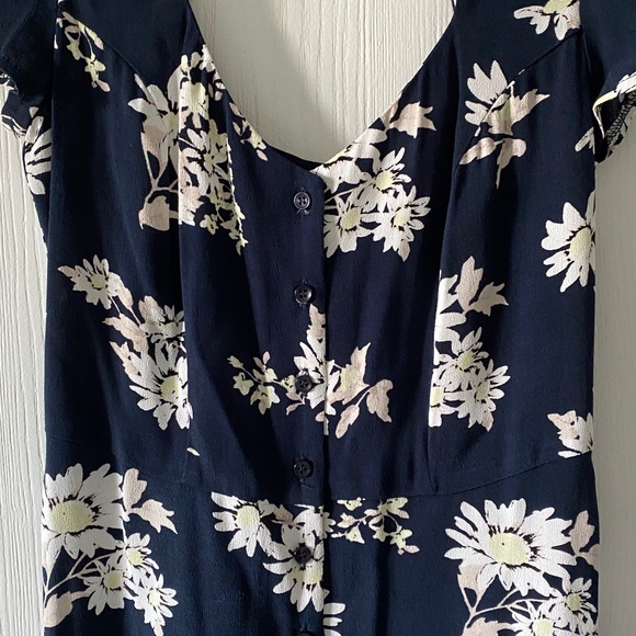 Le Chateau Navy Floral Dress - Picture 4 of 8